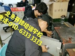 动漫美女流氓软件视频"